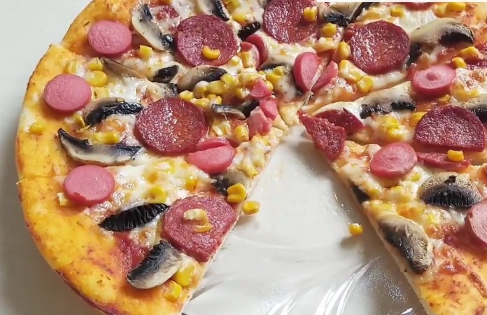 Pizza tarifi, pizza hamuru tarifi, pizza sosu tarifi