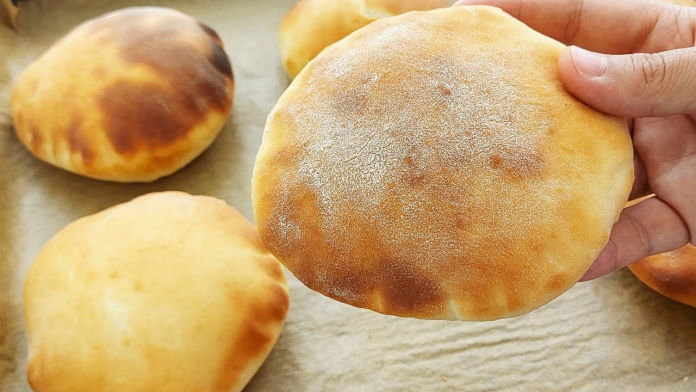 Pita Ekmeği Nasıl Yapılır? Tarifi